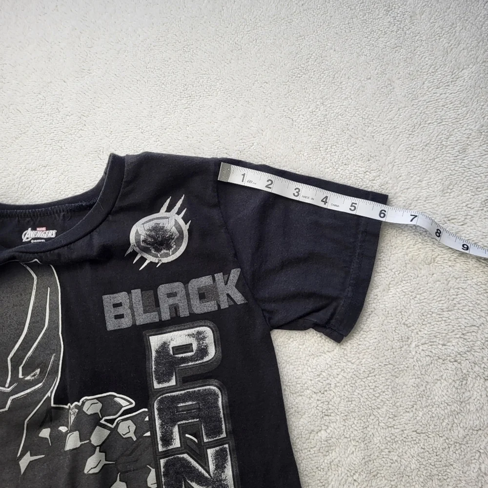 Avenger Black Panther Super Hero Teeshirt Youth Size 10/12 Color Black